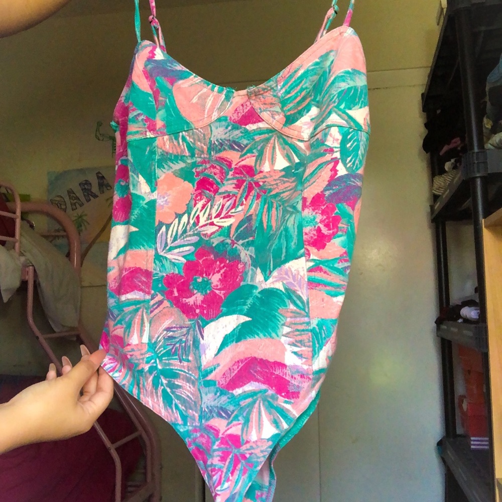 One piece tropical top!